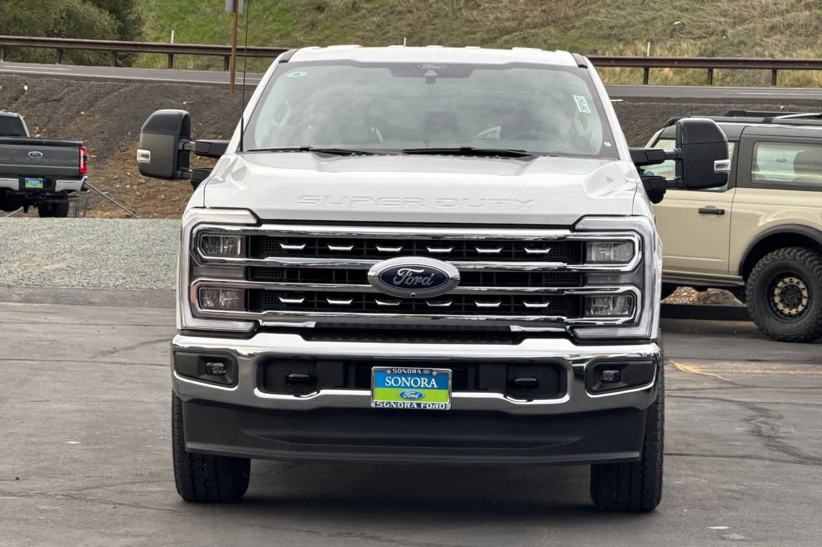 New 2026 Ford F250 Lariat w/ FX4 Off-Road Package image 3