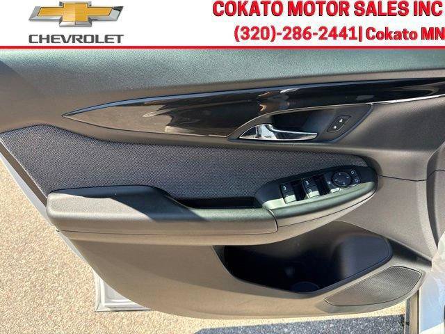 Used 2025 Chevrolet TrailBlazer LT AWD/4WD image 16