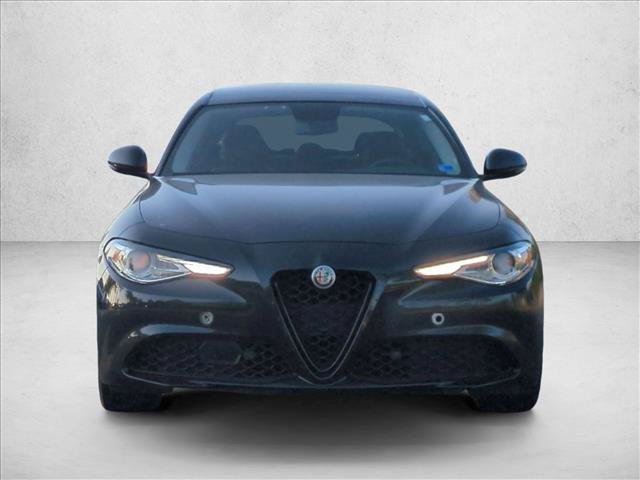 Used 2017 Alfa Romeo Giulia AWD image 2