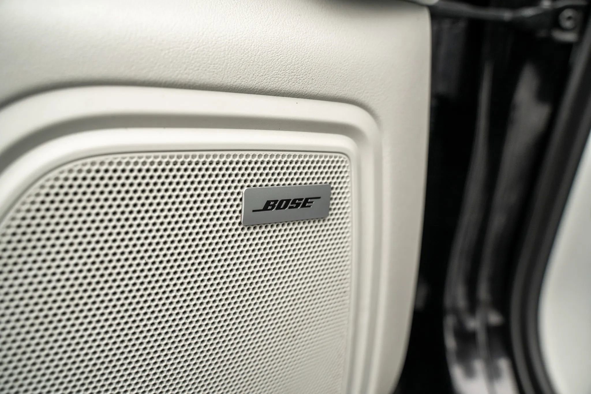 Used 2018 Porsche Macan Turbo image 21