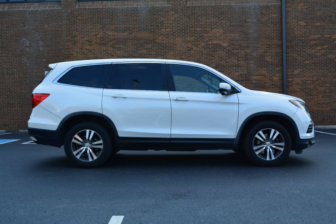 Used 2017 Honda Pilot EX-L image 4