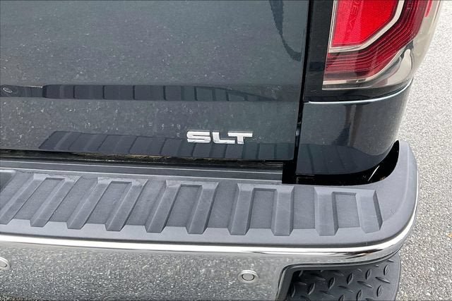 Used 2017 GMC Sierra 1500 SLT w/ SLT Premium Package AWD/4WD image 32