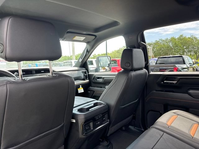 Used 2025 GMC Sierra 2500 AT4 AWD/4WD image 23