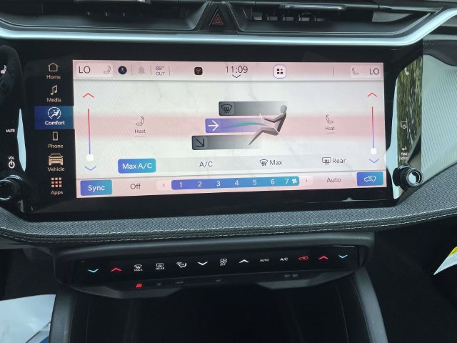 New 2026 Jeep Cherokee Laredo AWD/4WD image 32