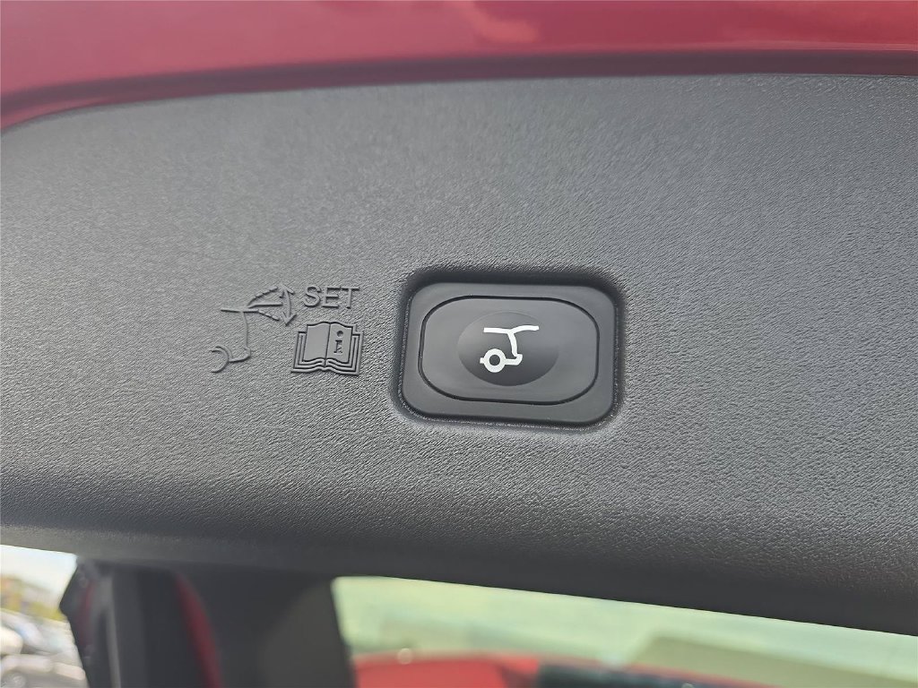 New 2026 Lincoln Nautilus Premier AWD/4WD image 24