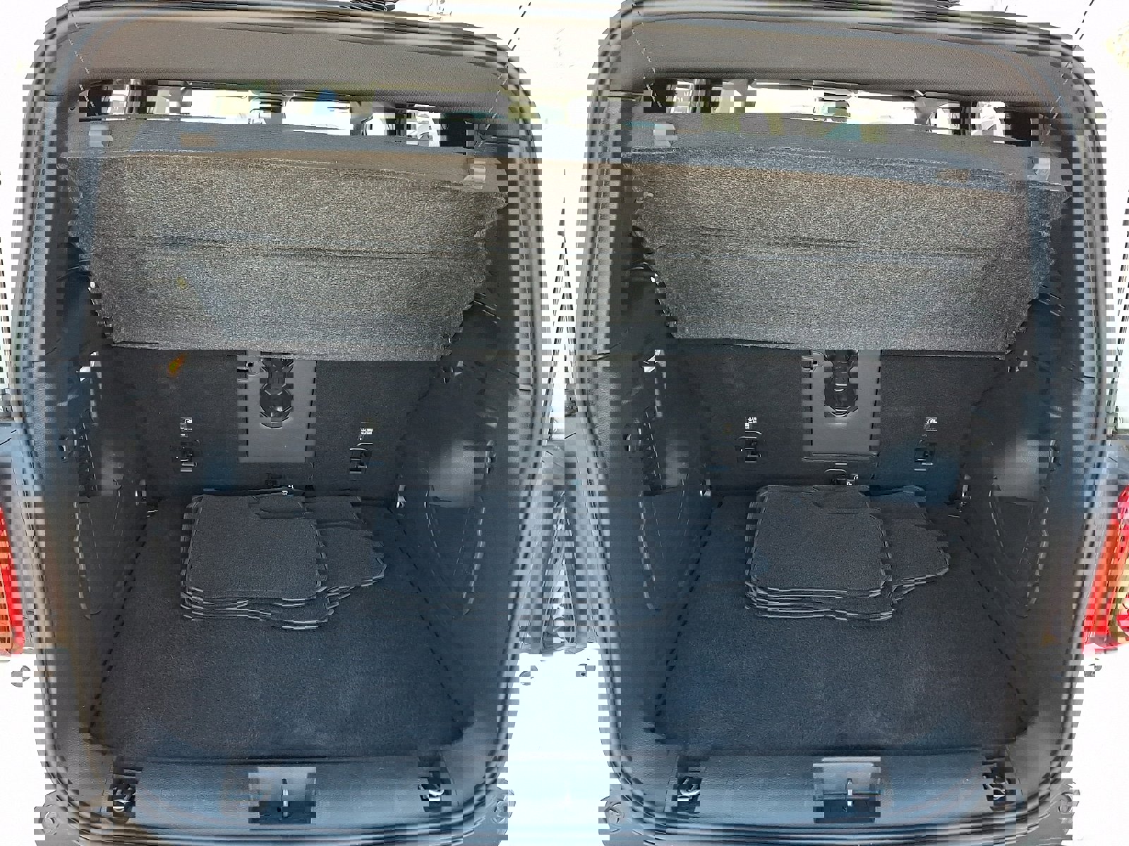 Used 2020 Jeep Renegade Altitude image 28