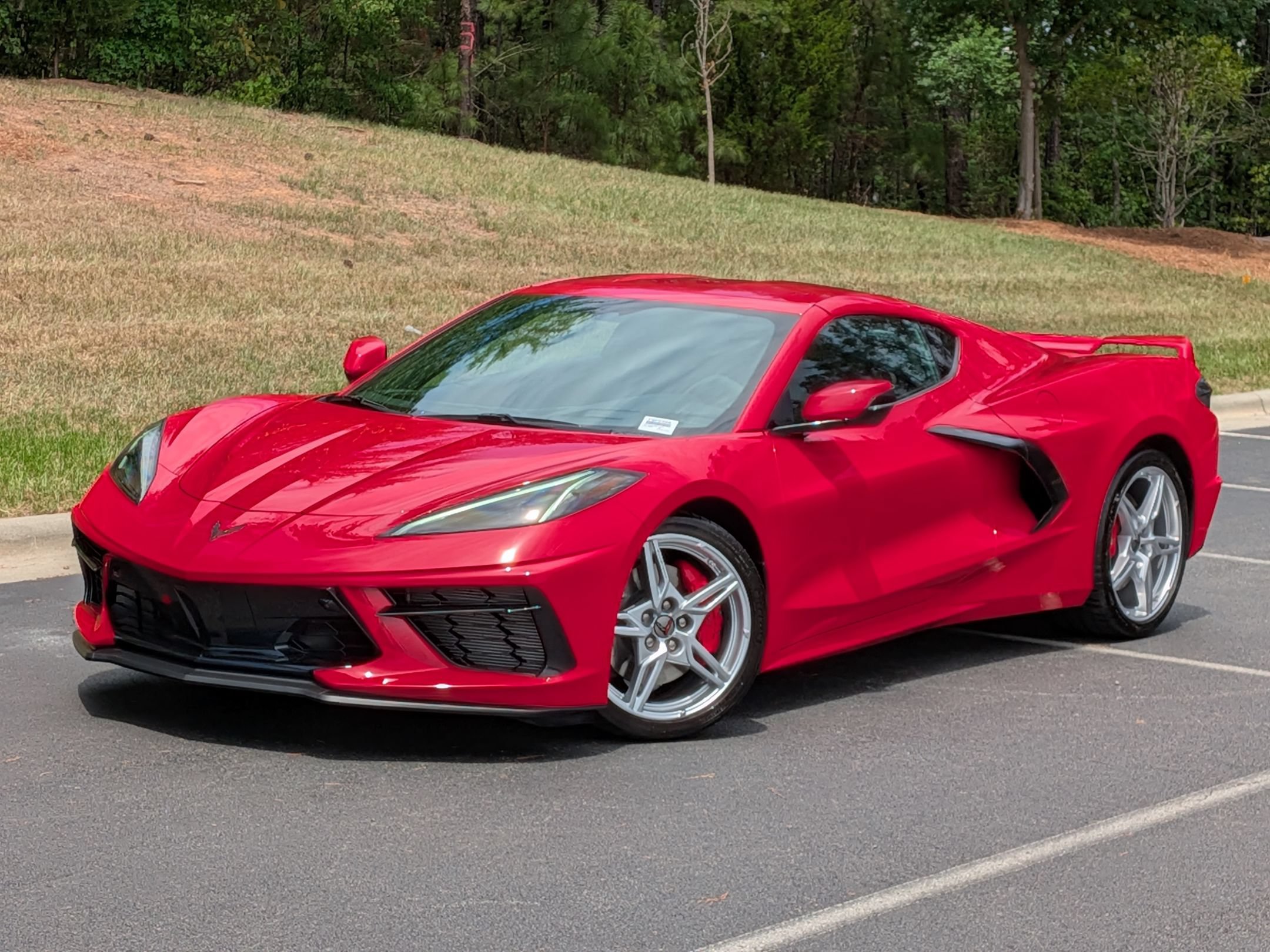 Used 2021 Chevrolet Corvette Stingray Premium Cpe w/ Z51 Performance Package RWD image 1