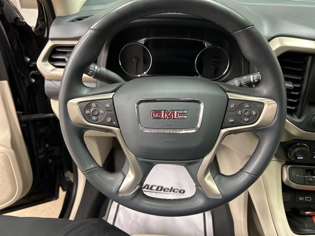Used 2023 GMC Acadia Denali image 17