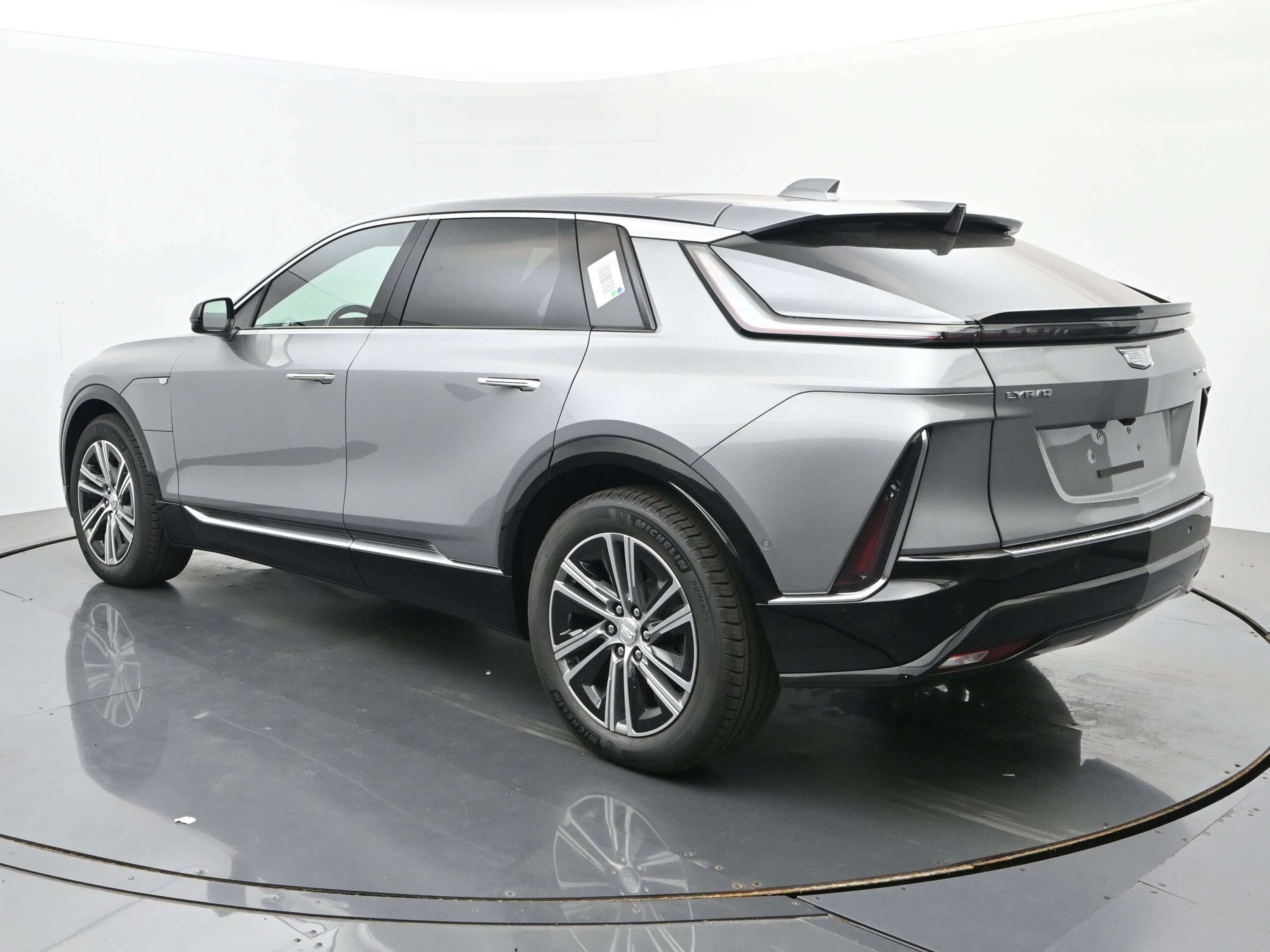 New 2026 Cadillac Lyriq Luxury w/ LPO, Floor Liner Package AWD/4WD image 3