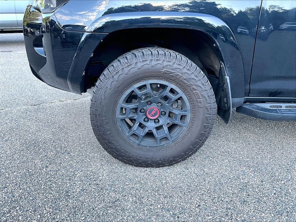 Used 2021 Toyota 4Runner SR5 Premium w/ Moonroof Package AWD/4WD image 7