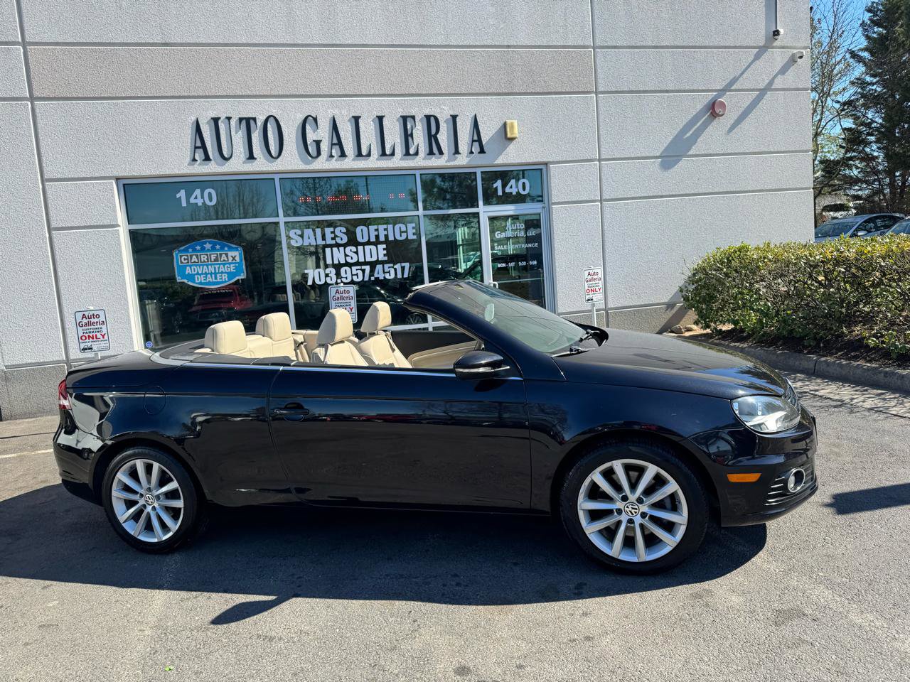 Used 2013 Volkswagen Eos Komfort image 2