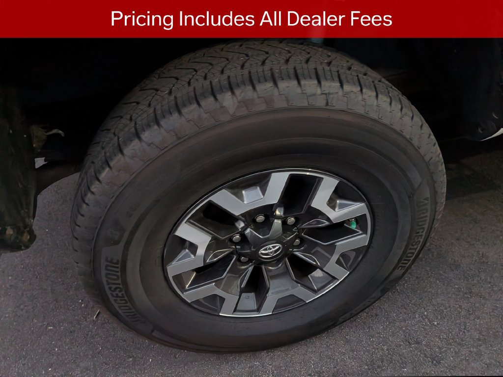 Used 2019 Toyota Tacoma TRD Off-Road AWD/4WD image 9
