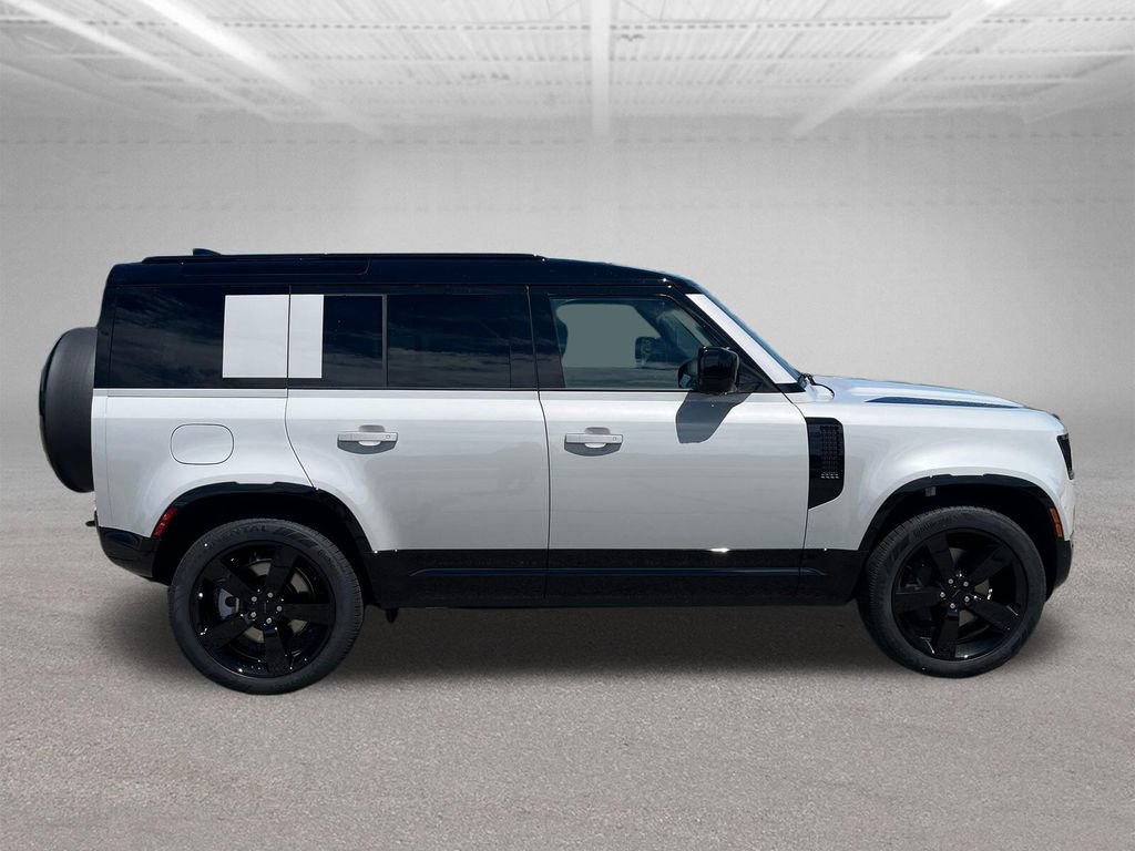New 2026 Land Rover Defender 110 X-Dynamic SE AWD/4WD image 6