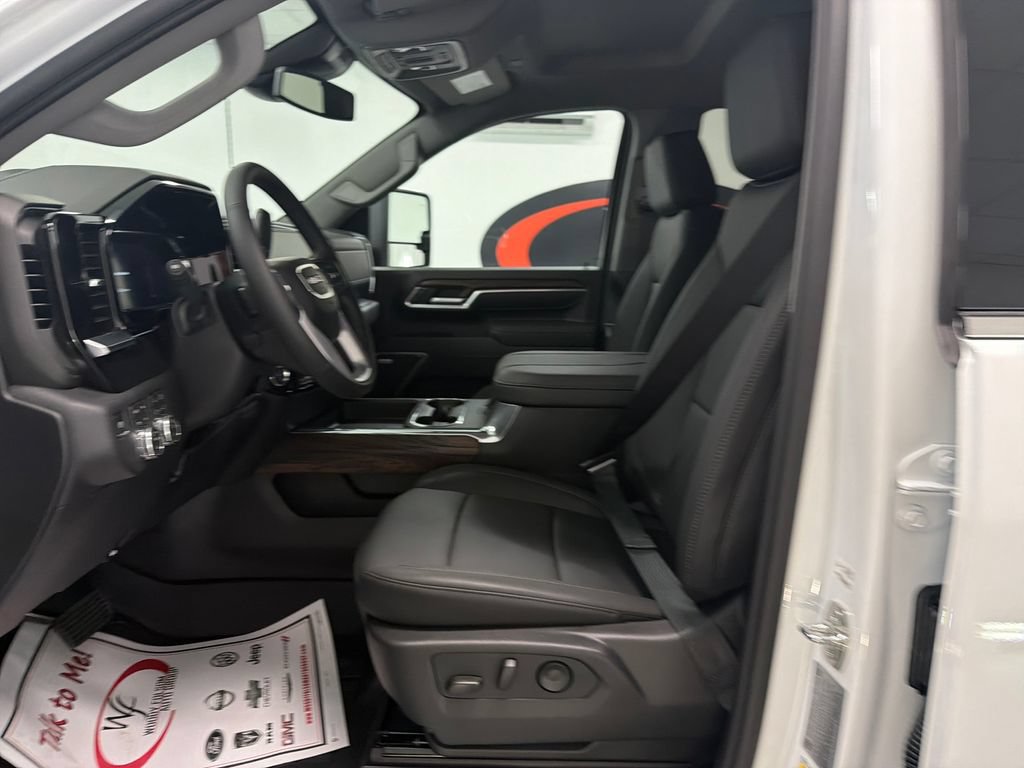 New 2026 GMC Sierra 2500 SLT AWD/4WD image 8