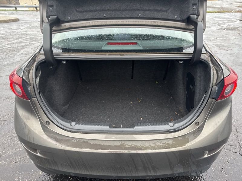 Used 2016 MAZDA MAZDA3 i Sport w/ Preferred Equipment Package image 10