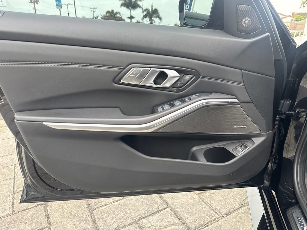 Used 2025 BMW M3 w/ Executive Package RWD image 14