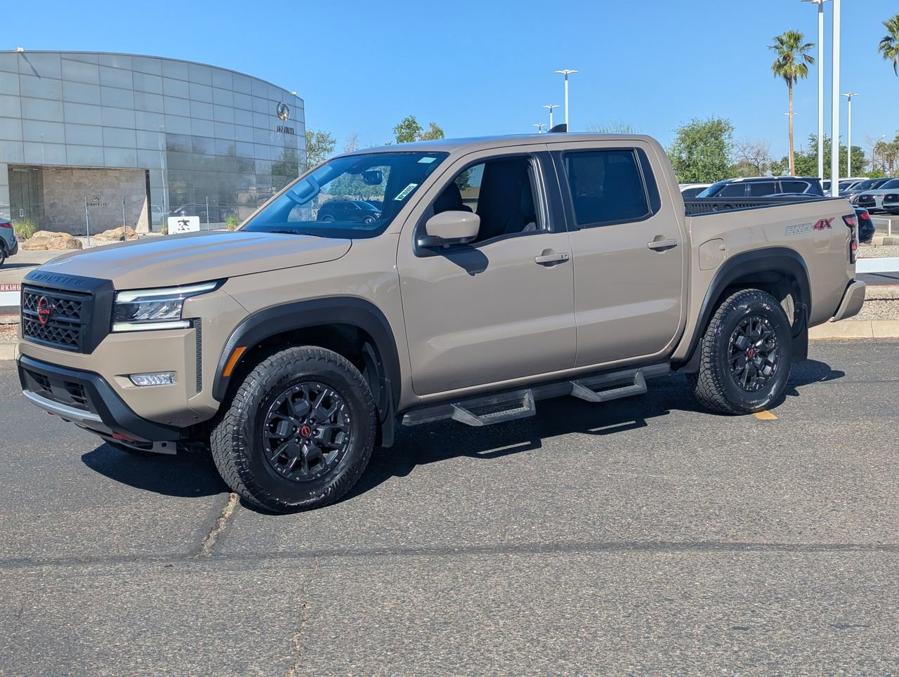 Certified 2022 Nissan Frontier PRO-4X w/ Pro-4X Premium Package AWD/4WD image 3