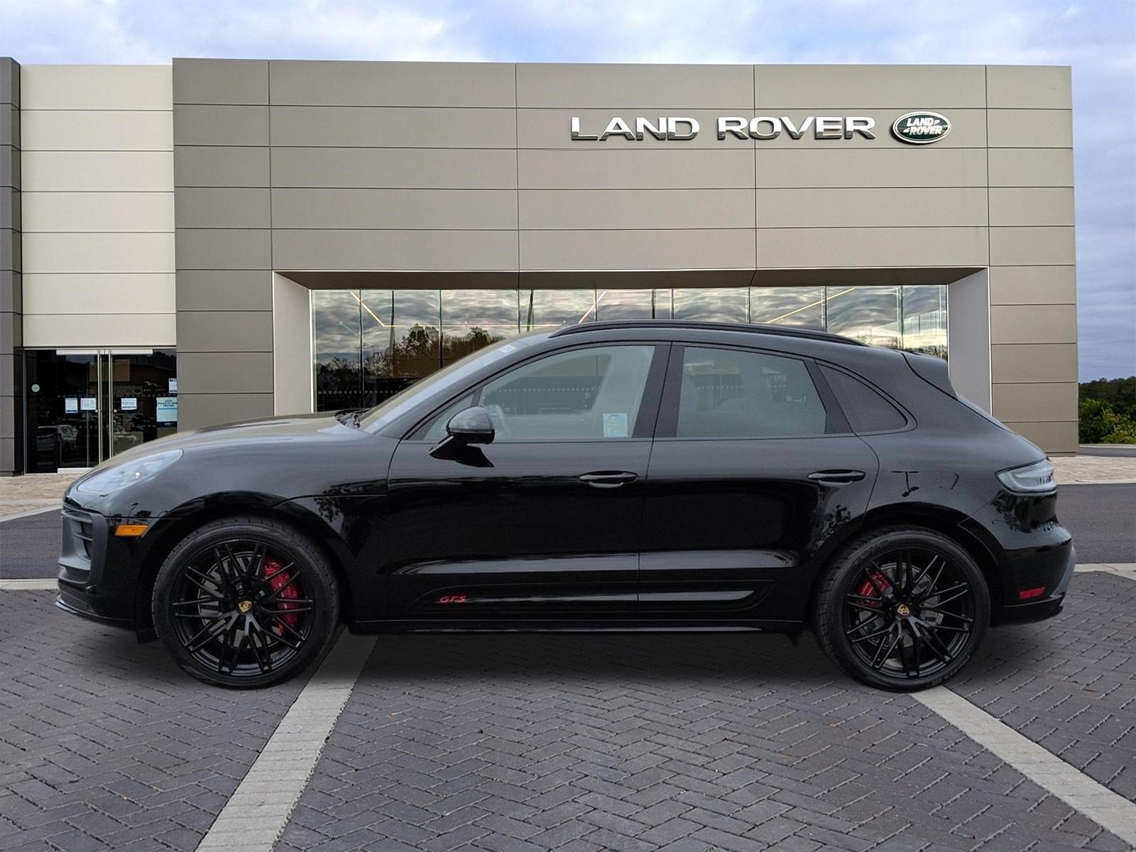 Used 2023 Porsche Macan GTS AWD/4WD image 8