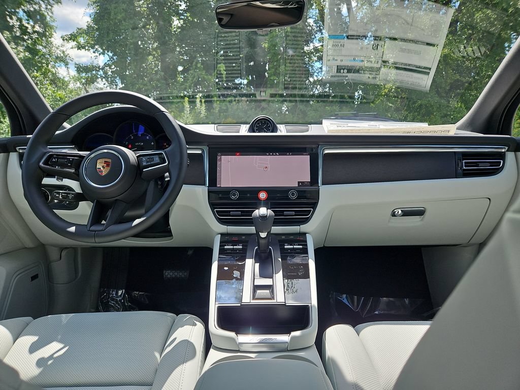 New 2026 Porsche Macan GTS AWD/4WD image 9