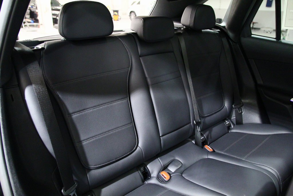 Used 2025 Mercedes-Benz GLC 300 GLC 300 image 26