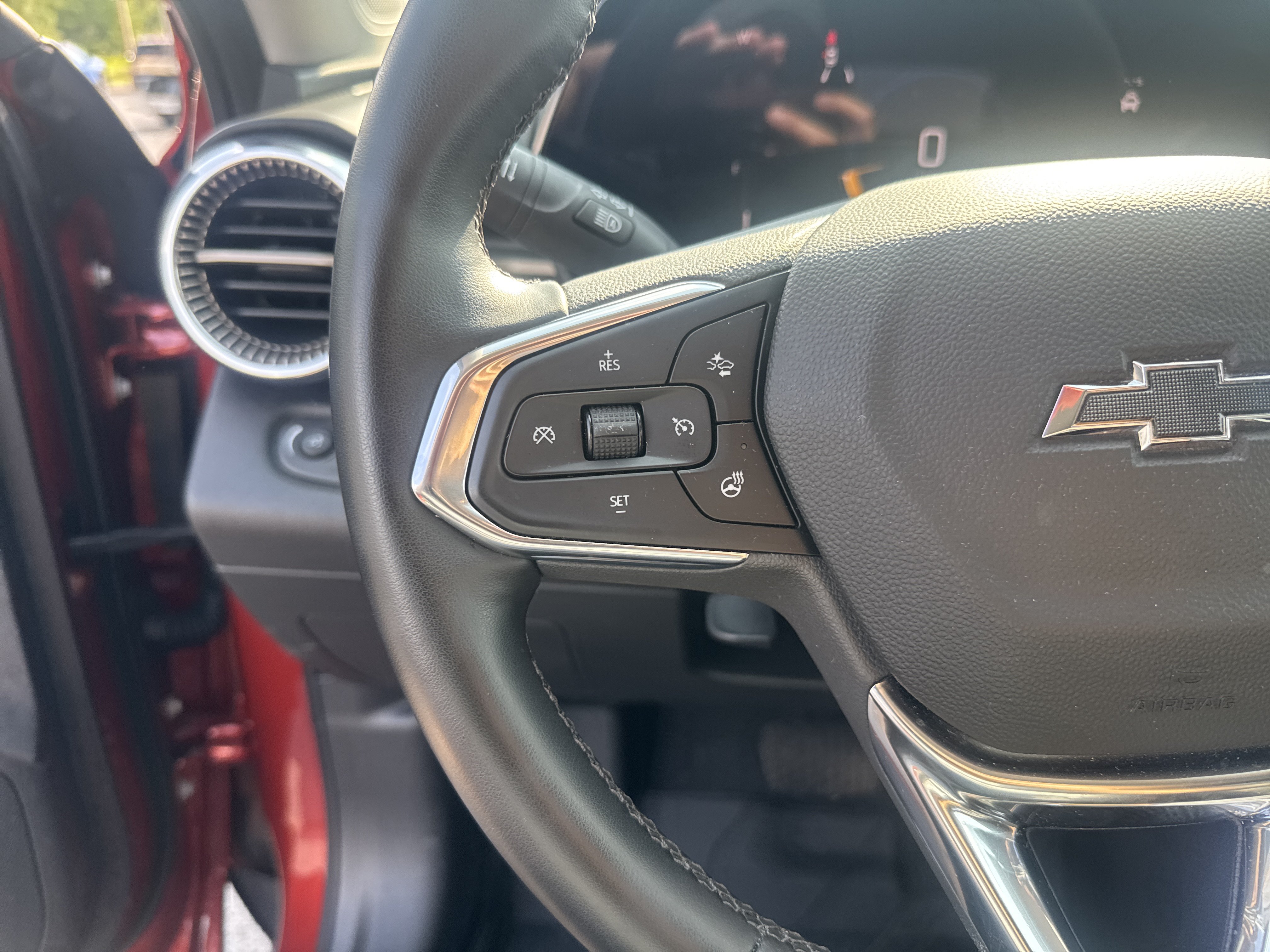 Used 2024 Chevrolet Trax ACTIV w/ Sunroof Package FWD image 18