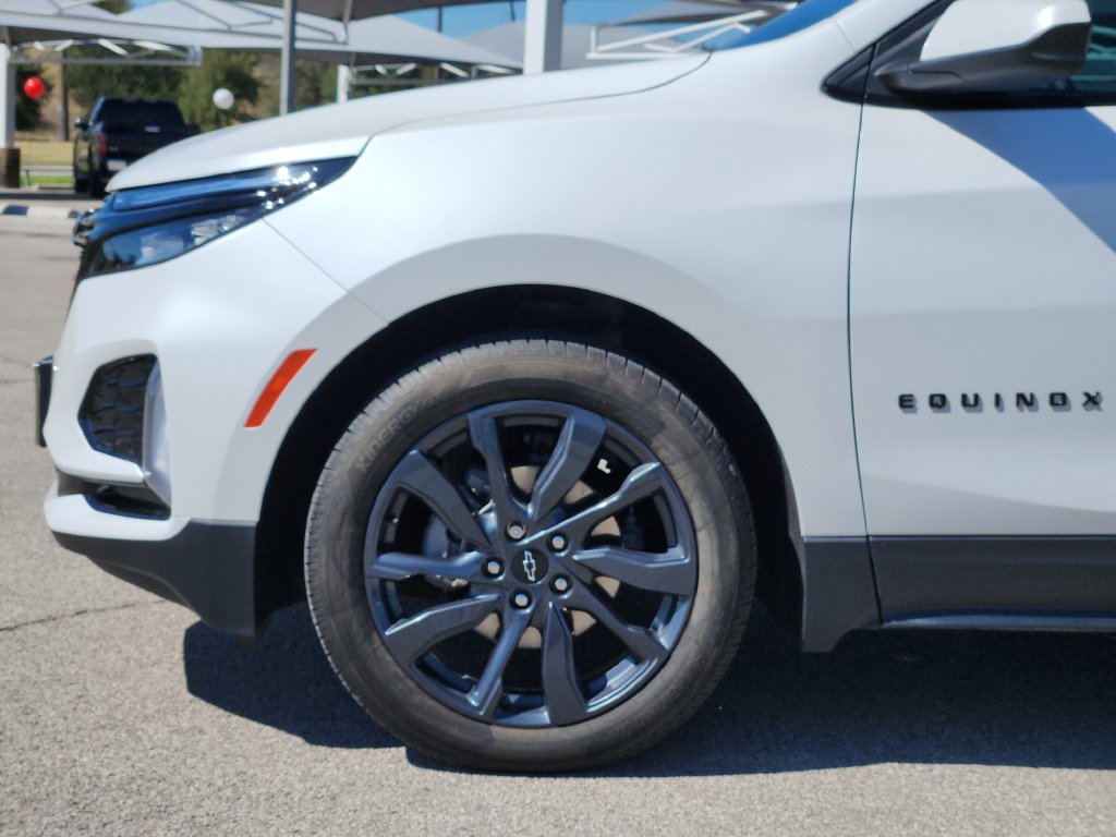 Used 2024 Chevrolet Equinox RS FWD image 9