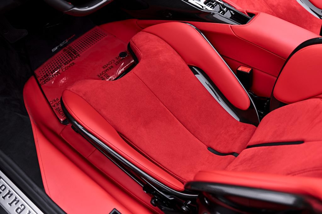 Used 2024 Ferrari SF90 Spider AWD/4WD image 63