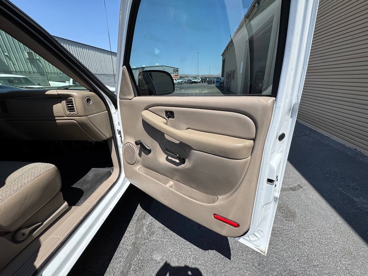 Used 2006 Chevrolet Silverado 2500 W/T w/ Heavy-Duty Power Package AWD/4WD image 26