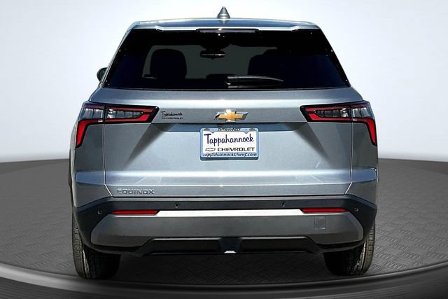 New 2026 Chevrolet Equinox LT w/ Convenience Package II FWD image 4