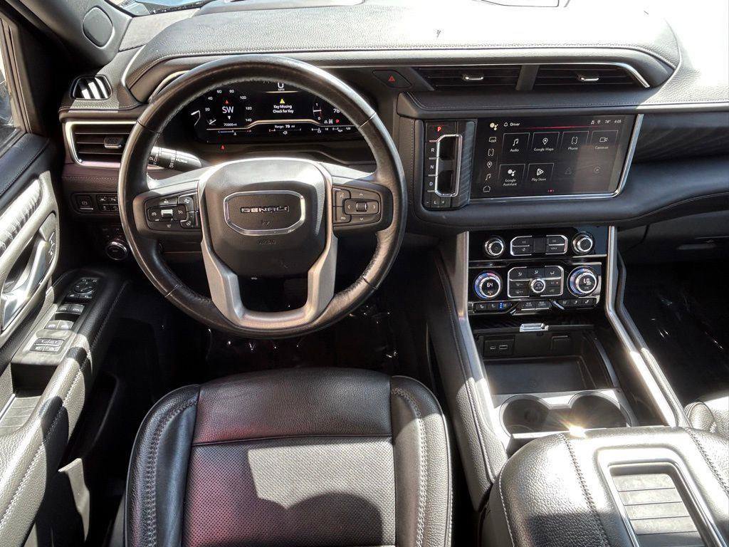Used 2023 GMC Yukon XL Denali image 23