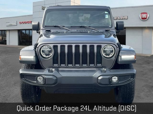 Used 2022 Jeep Wrangler Unlimited Sahara AWD/4WD video 2