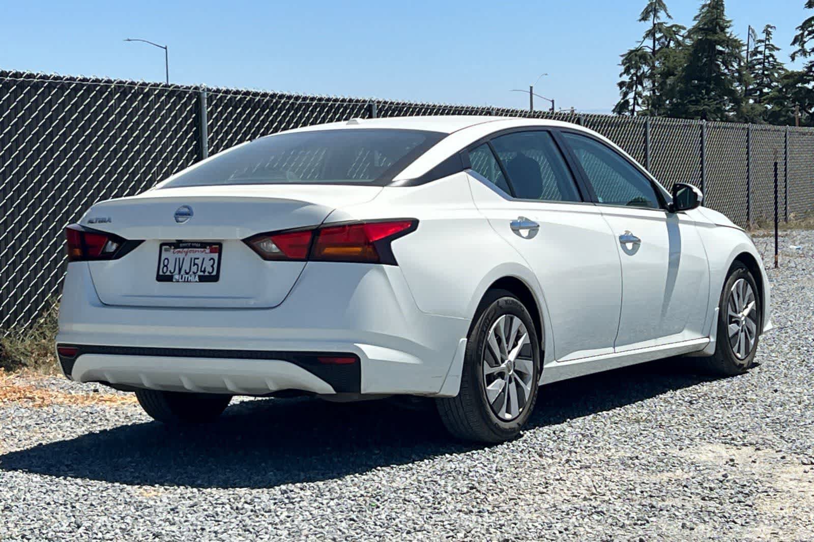 Used 2019 Nissan Altima 2.5 S FWD image 3