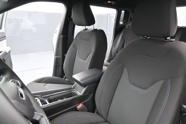 Used 2025 Jeep Compass Sport AWD/4WD image 17