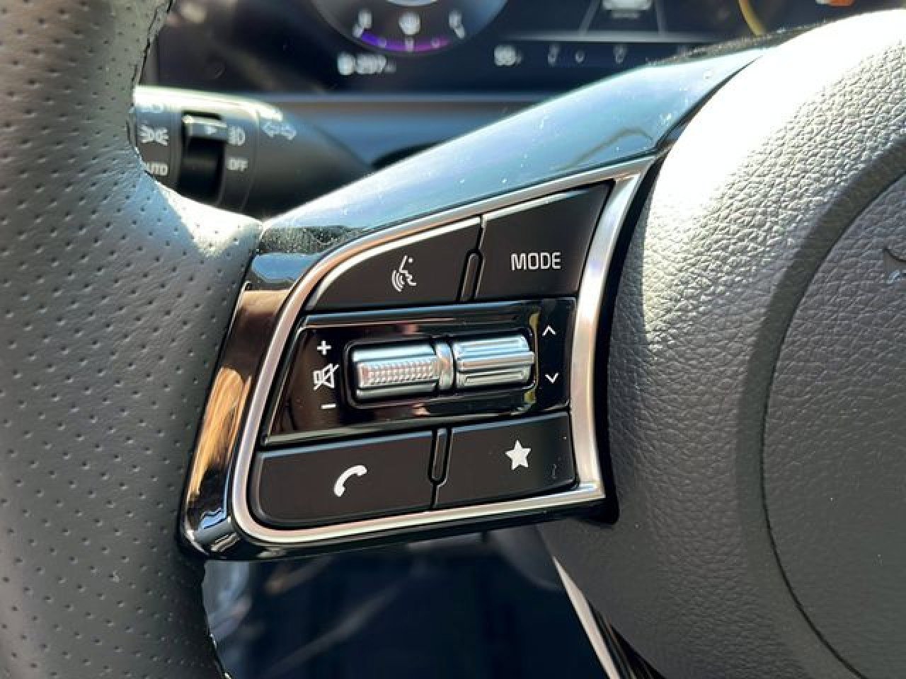 New 2026 Kia Seltos SX w/ SX Sunroof Package image 25