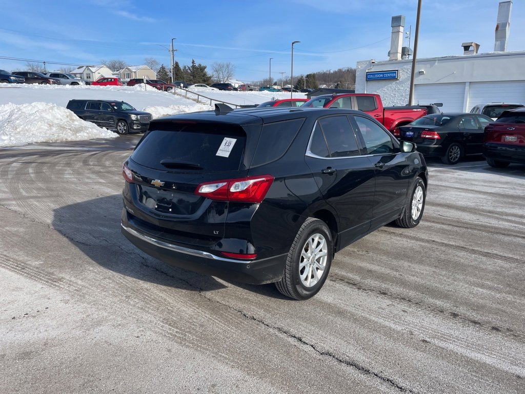 Used 2019 Chevrolet Equinox LT w/ Driver Convenience Package image 4