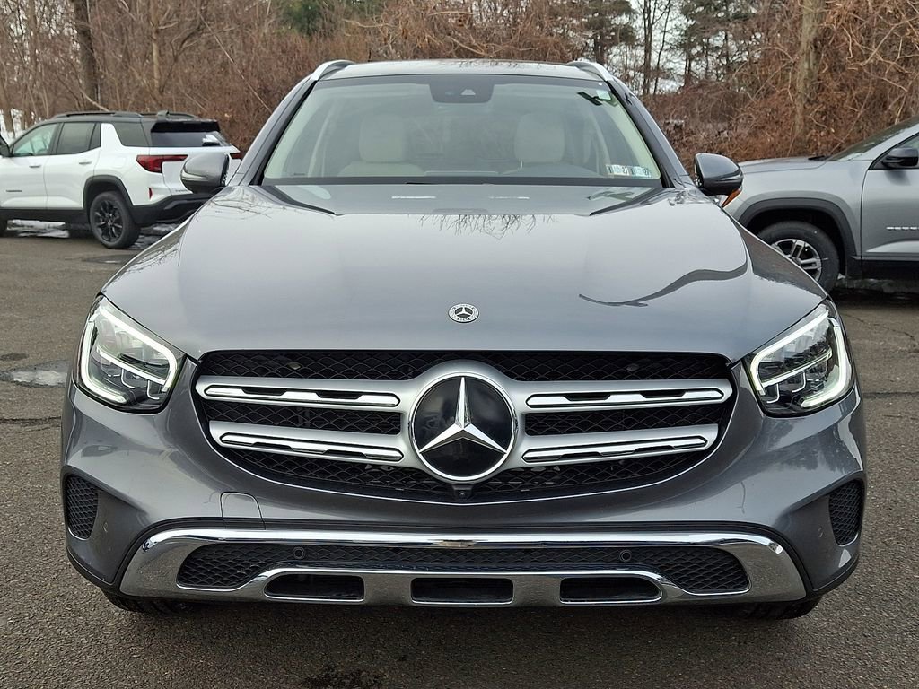 Used 2022 Mercedes-Benz GLC 300 4MATIC image 2