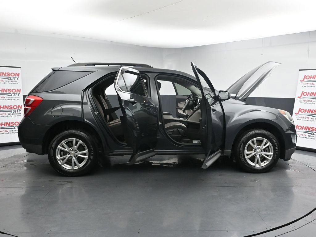 Used 2017 Chevrolet Equinox LT image 41