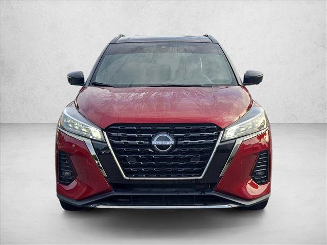 Used 2024 Nissan Kicks SR w/ SR Premium Package FWD image 2