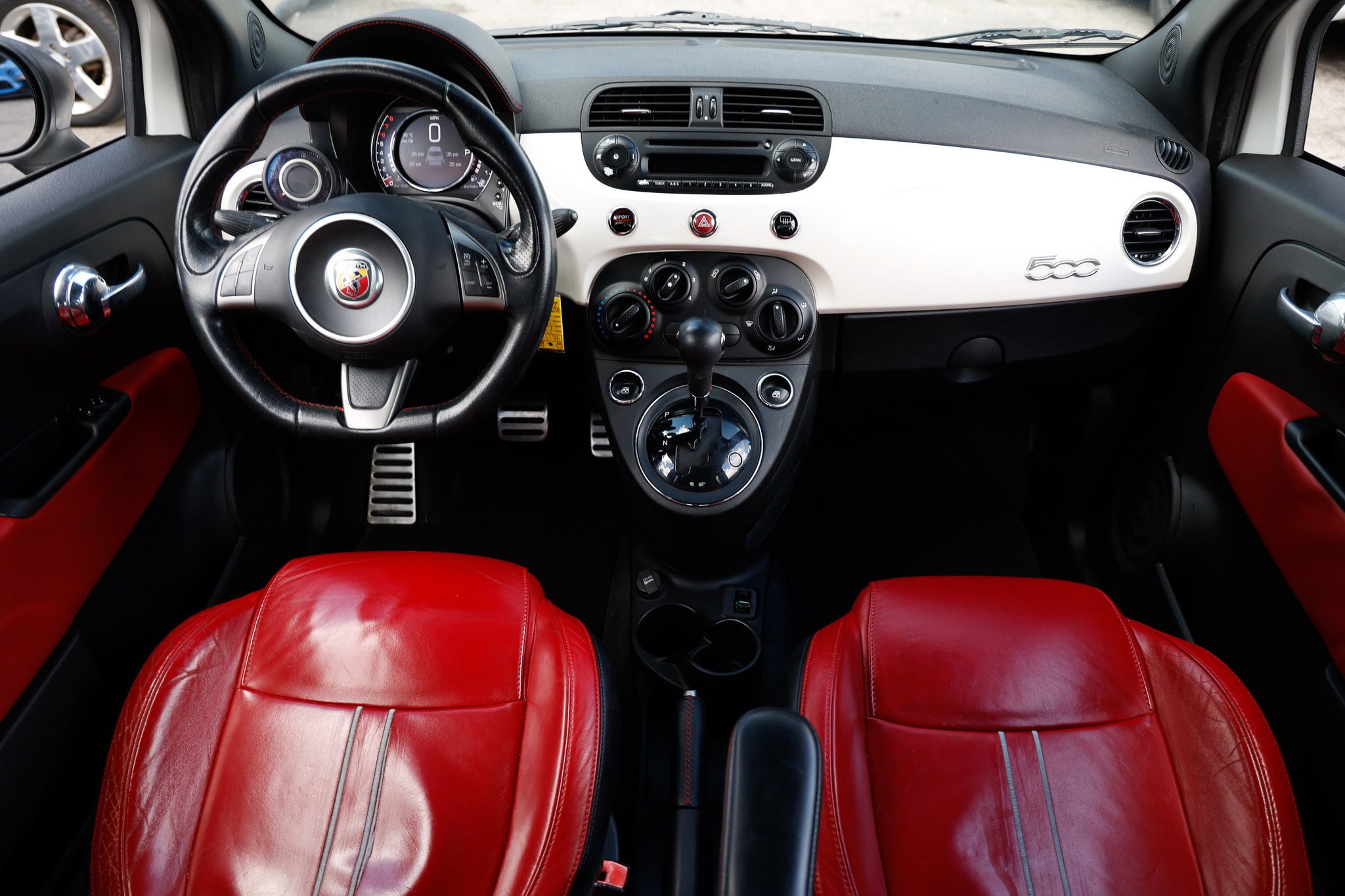 Used 2015 FIAT 500 Abarth FWD image 2