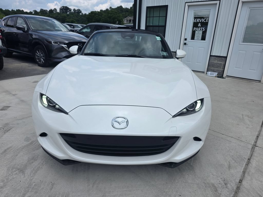 New 2026 MAZDA MX-5 Miata Grand Touring w/ Weather Package RWD image 2