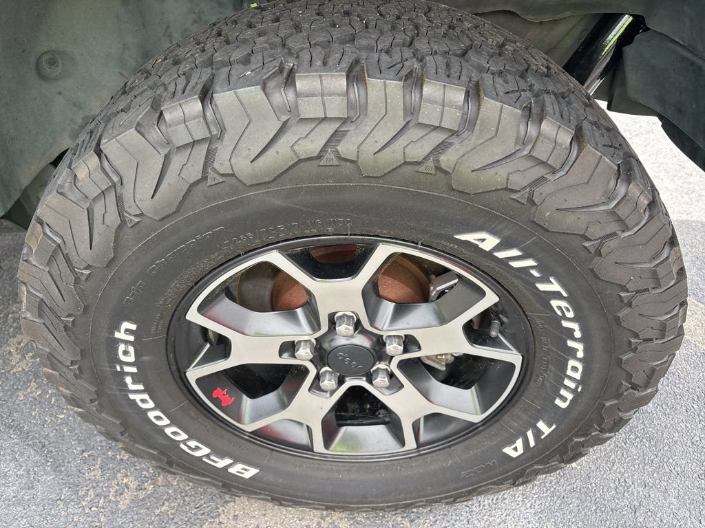 Used 2018 Jeep Wrangler Unlimited Rubicon AWD/4WD image 14