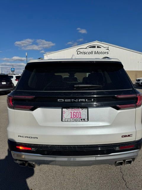 Used 2024 GMC Acadia Denali w/ Super Cruise Package FWD image 4