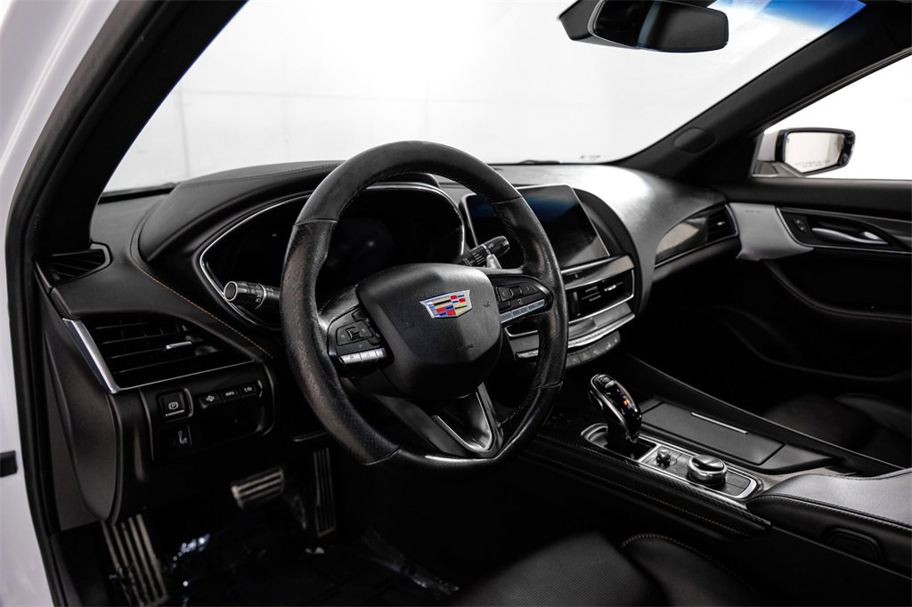 Used 2023 Cadillac CT5 Sport image 2