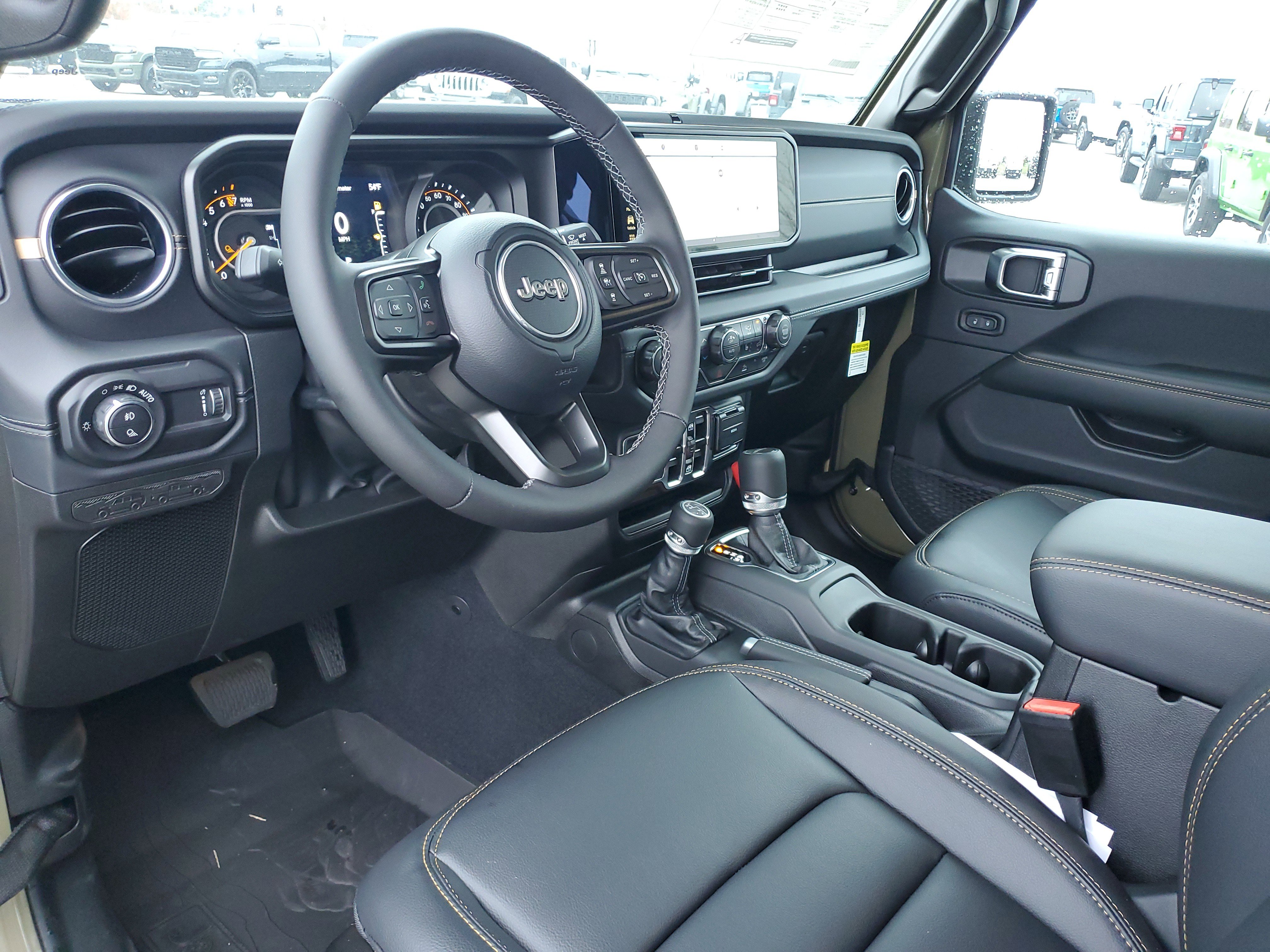 New 2025 Jeep Gladiator Sport image 18