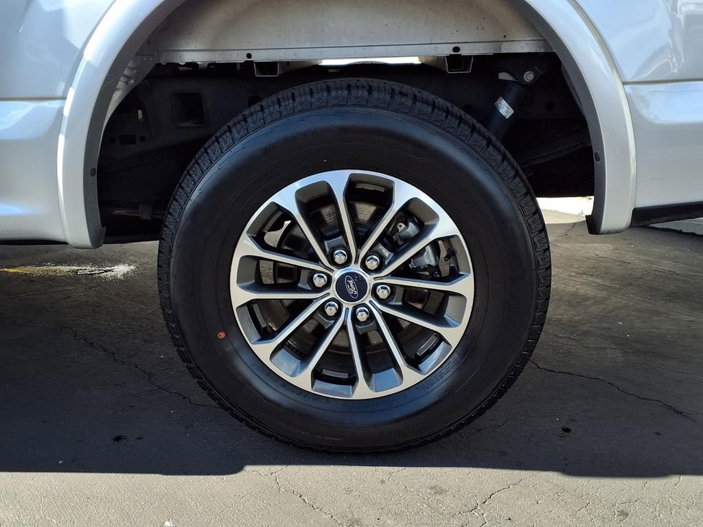 Used 2019 Ford F150 Lariat image 4