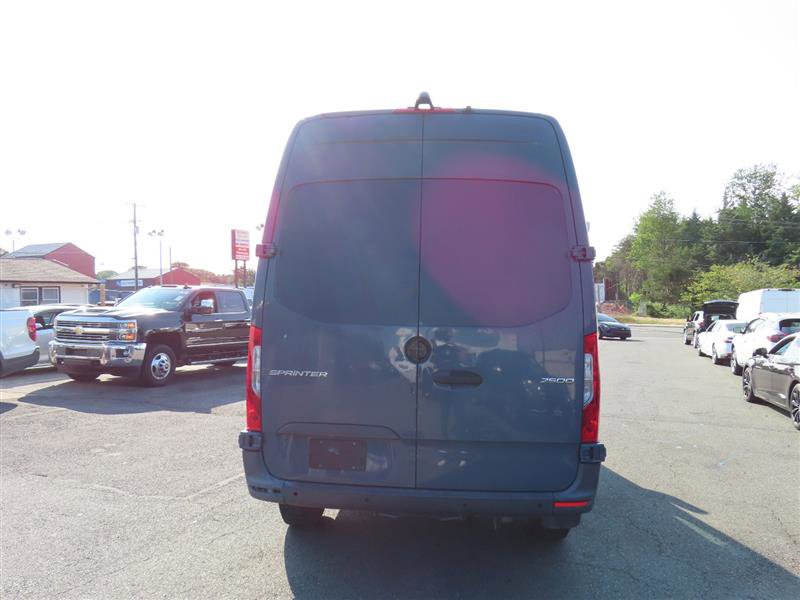 Used 2019 Mercedes-Benz Sprinter 144 image 5