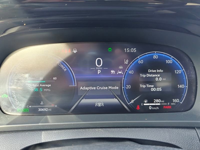 Used 2023 Toyota Crown XLE image 27