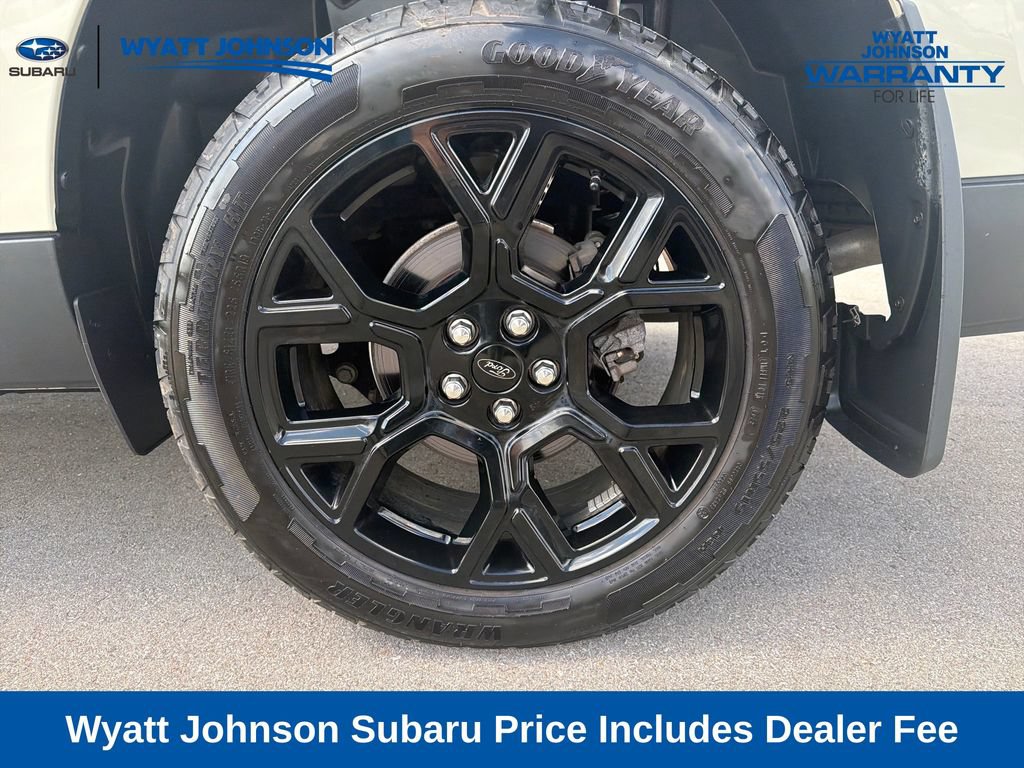 Used 2025 Ford Maverick Lariat w/ Black Appearance Package AWD/4WD image 5
