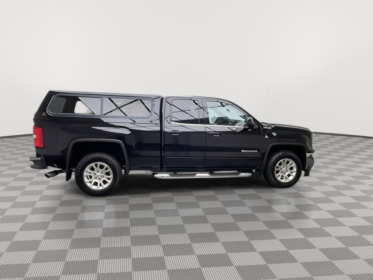 Used 2019 GMC Sierra 1500 SLE w/ SLE Value Package AWD/4WD image 37