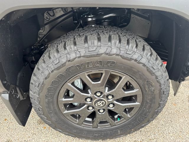 New 2026 Toyota 4Runner SR5 AWD/4WD image 10